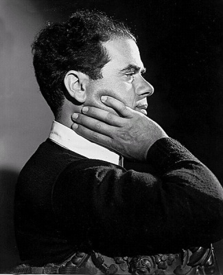 Frank Capra in the 1930s (Wikimedia Commons/studio publicity still)