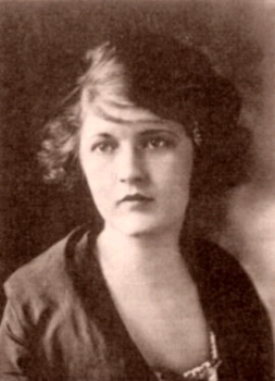 Zelda Fitzgerald, about age 17 (Wikimedia Commons)
