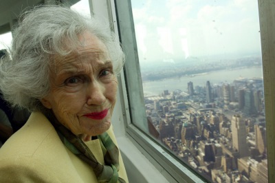 King Kong's lead actress, Fay Wray, visits the observation deck on the 102nd floor of the Empire State Building in New York, Saturday, May 15, 2004. The Empire State building was featured in the 1933 film along with Wray being lifted to the top of the building by King Kong. (AP Photo/ Mike Appleton)