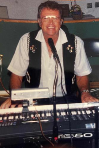 Ronald Niggle obituary, Auburn, Elyira, Belfast