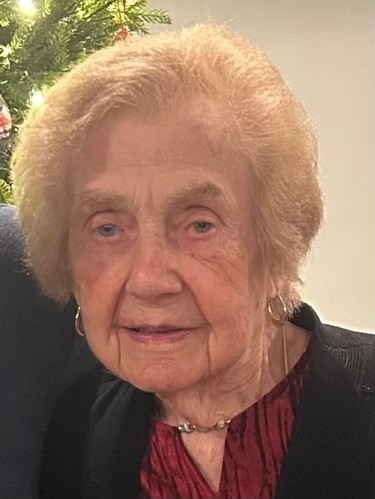 Lorraine Veronica McCabe obituary, Lindenhurst, Richmond Hill, Lindenhurst, New York City