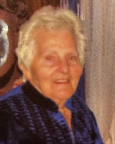 Shirley Mae Cordeiro obituary, Tiverton, Fall River