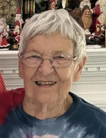 Joan Weil obituary, Trenton, Lebanon, Belleville