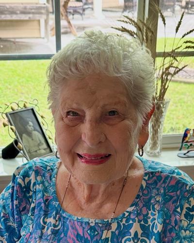 Virginia "Gena" Elizabeth Tubb obituary, Canadian, Canadian