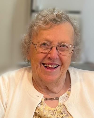 Joy Draper obituary, Stoneham, Chesterfield, Stoneham