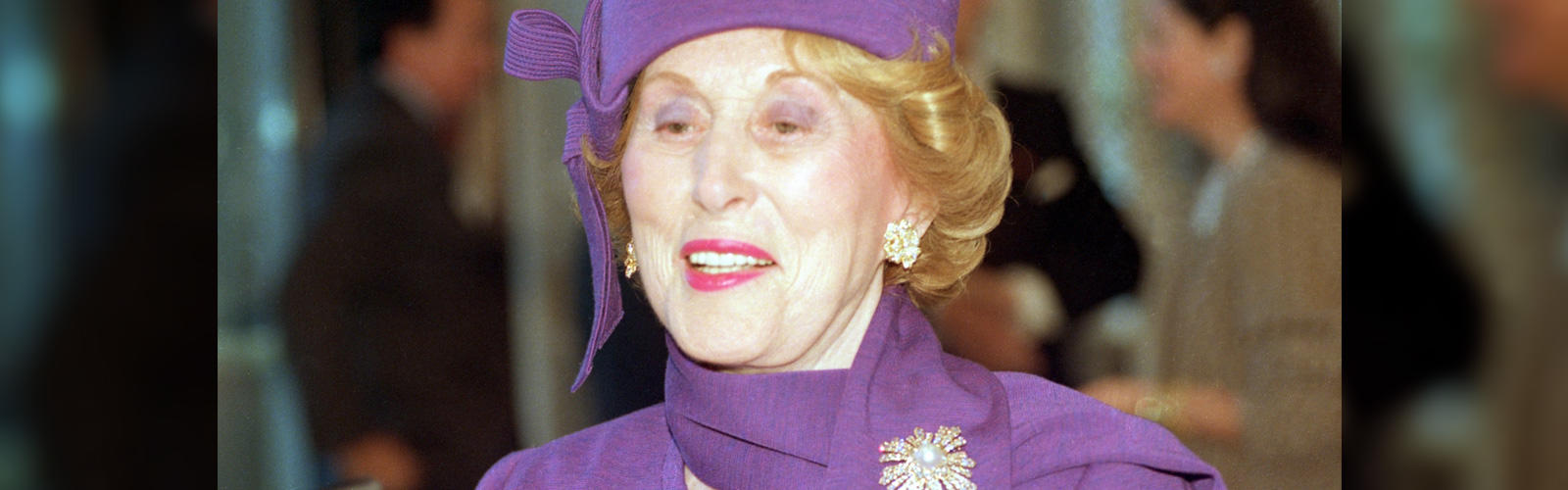 Estee Lauder dies at 97