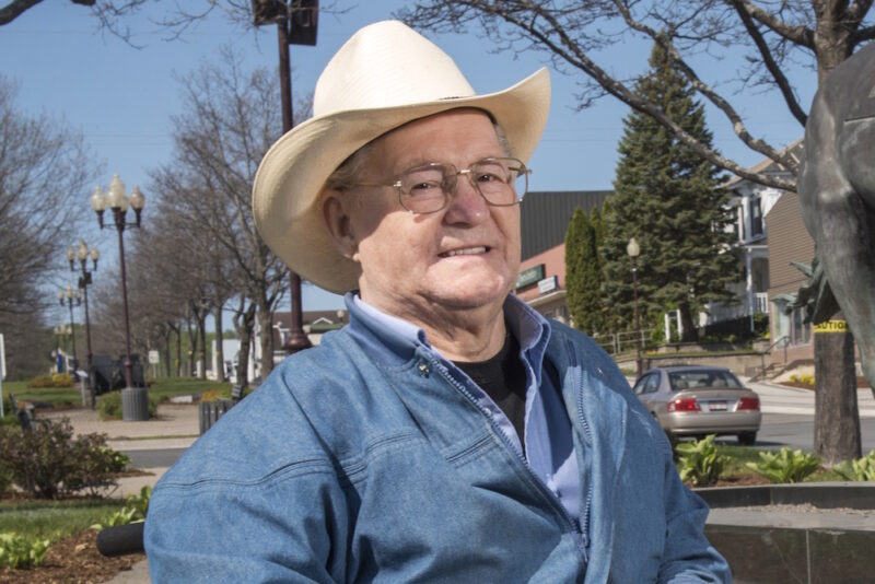 Ron Turcotte (1941–2025), Hall of Fame jockey who rode Secretariat